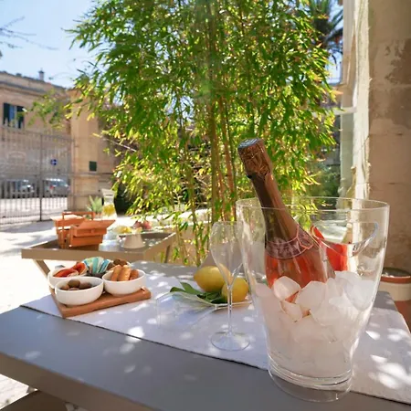 Dimora Storica Muratore 4*