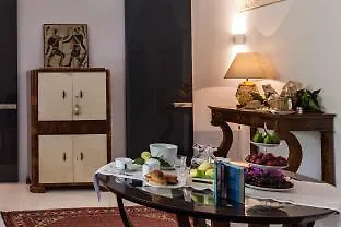 Bed & Breakfast Dimora Storica Muratore 3*