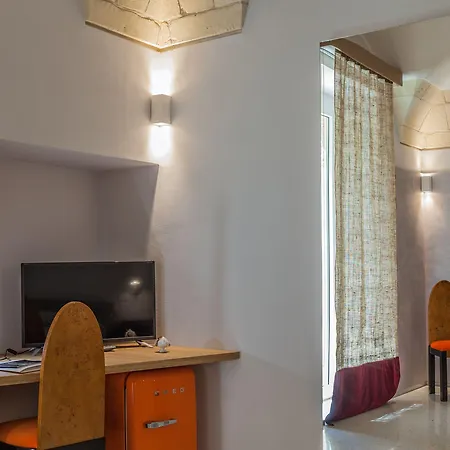 Dimora Storica Muratore Bed & Breakfast 4*