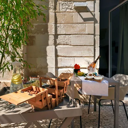 Dimora Storica Muratore Bed & Breakfast 4*