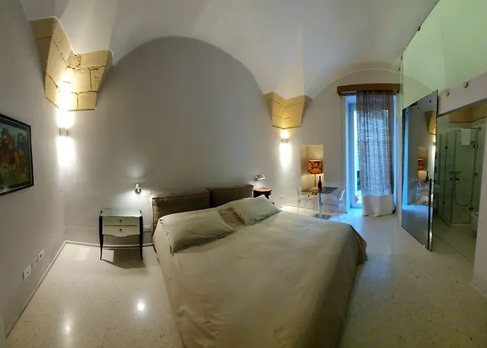 לינה וארוחת בוקר Dimora Storica Muratore לצ'ה